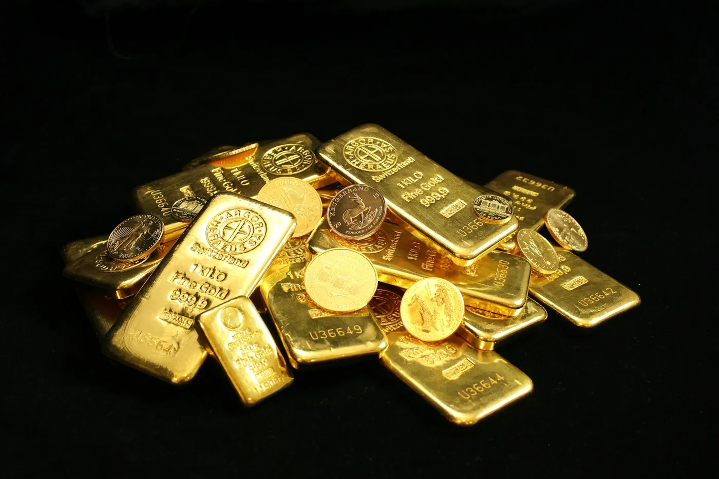 Gold bars and coins for precious metal recycling Stevenage Scrap Metal Ltd Hertfordshire